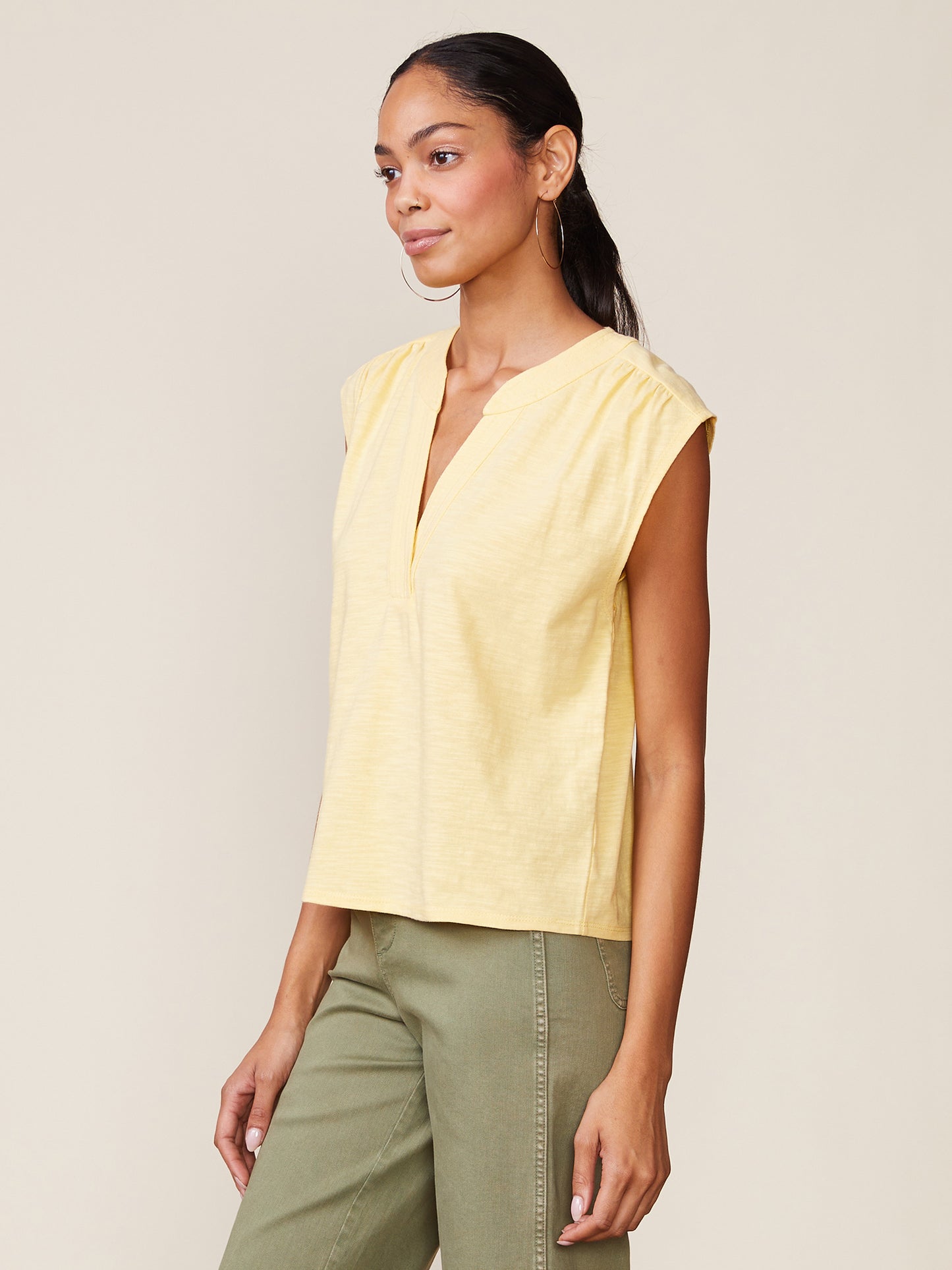 Yellow Slub Sleeveless Trapunto Top
